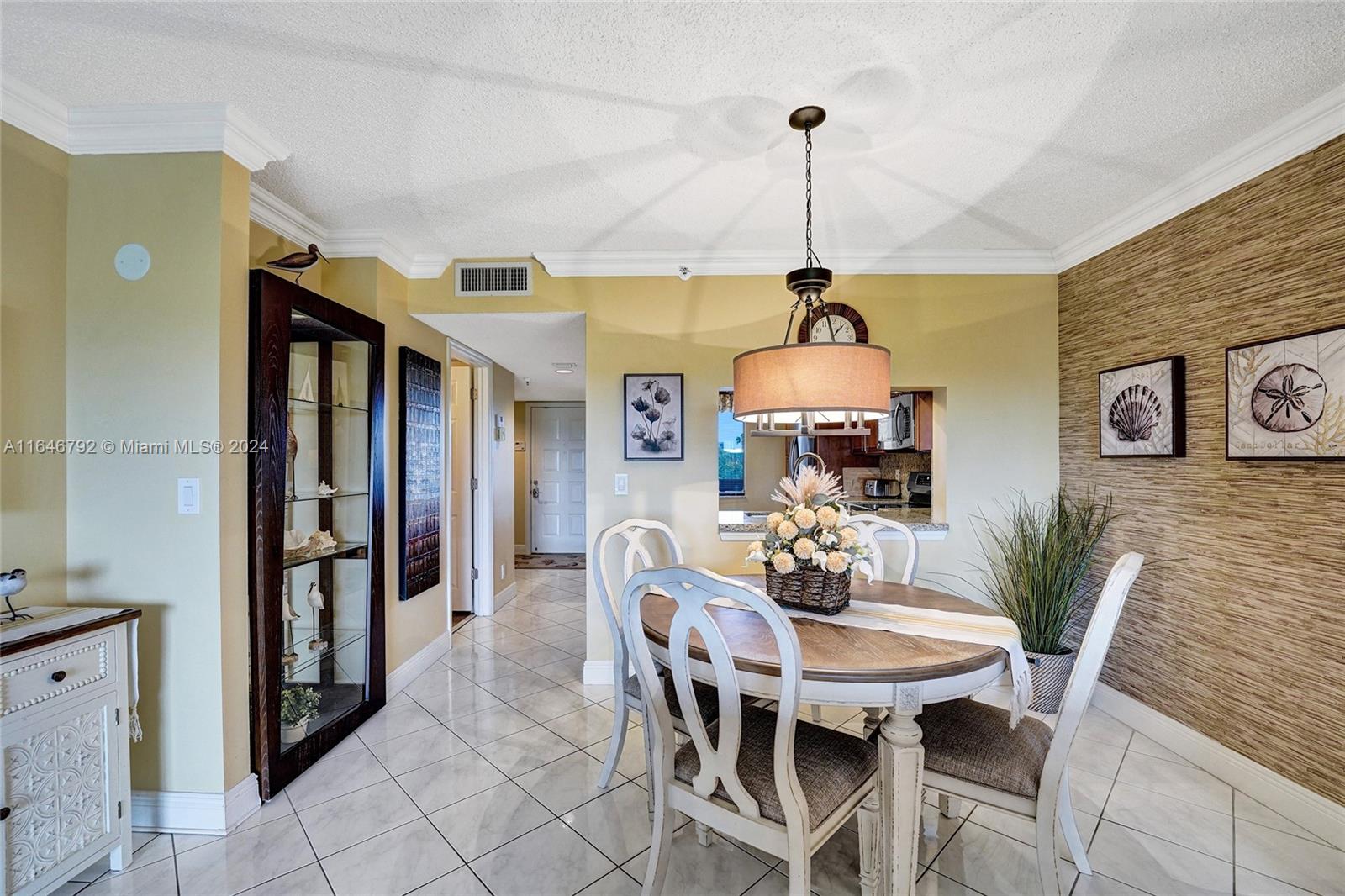 CYPRESS BEND CONDOMINIUM - Residential