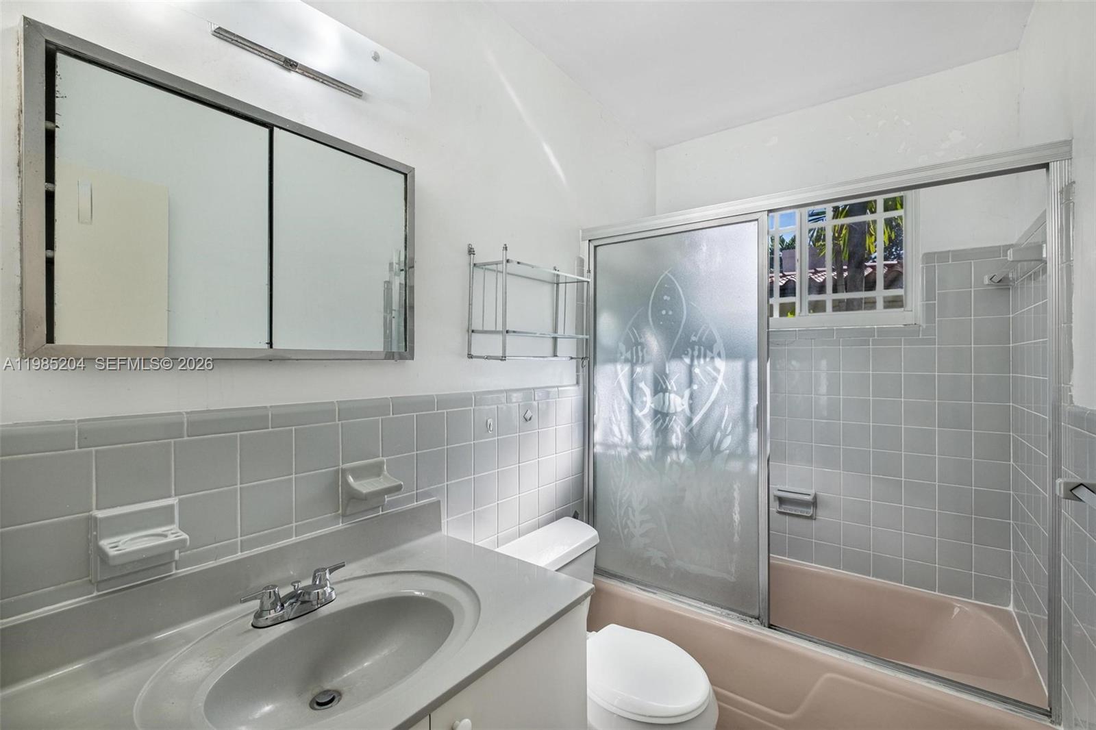 CORAL GABLES RIVIERA SEC - Residential