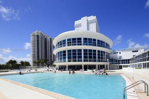 5445 Collins Ave M21 Miami Beach FL 33140