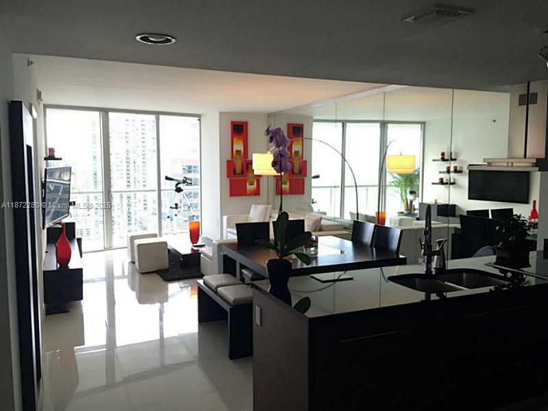 495 BRICKELL AV 3709