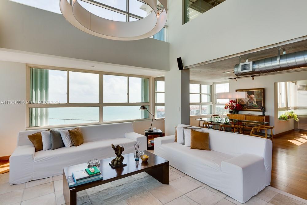 SOUTH POINTE TOWERS - Residential