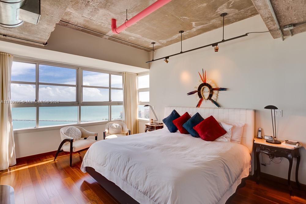 SOUTH POINTE TOWERS - Residential