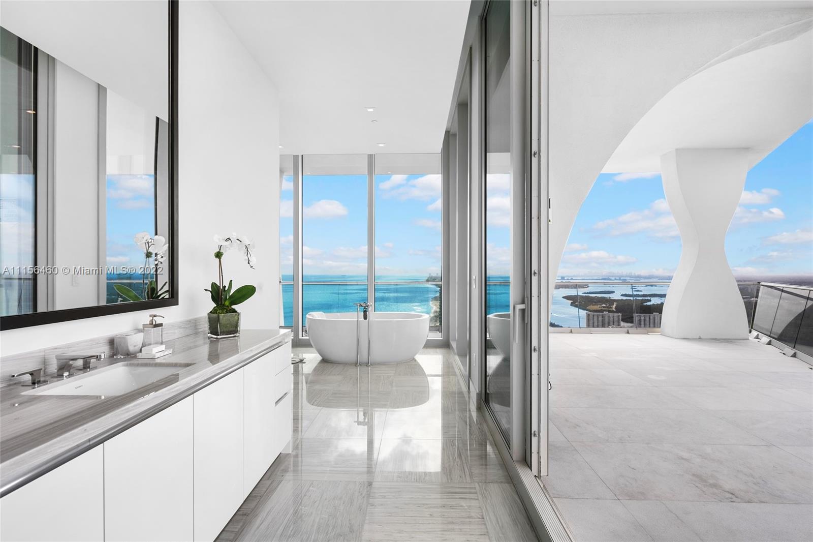 JADE SIGNATURE CONDO - Residential