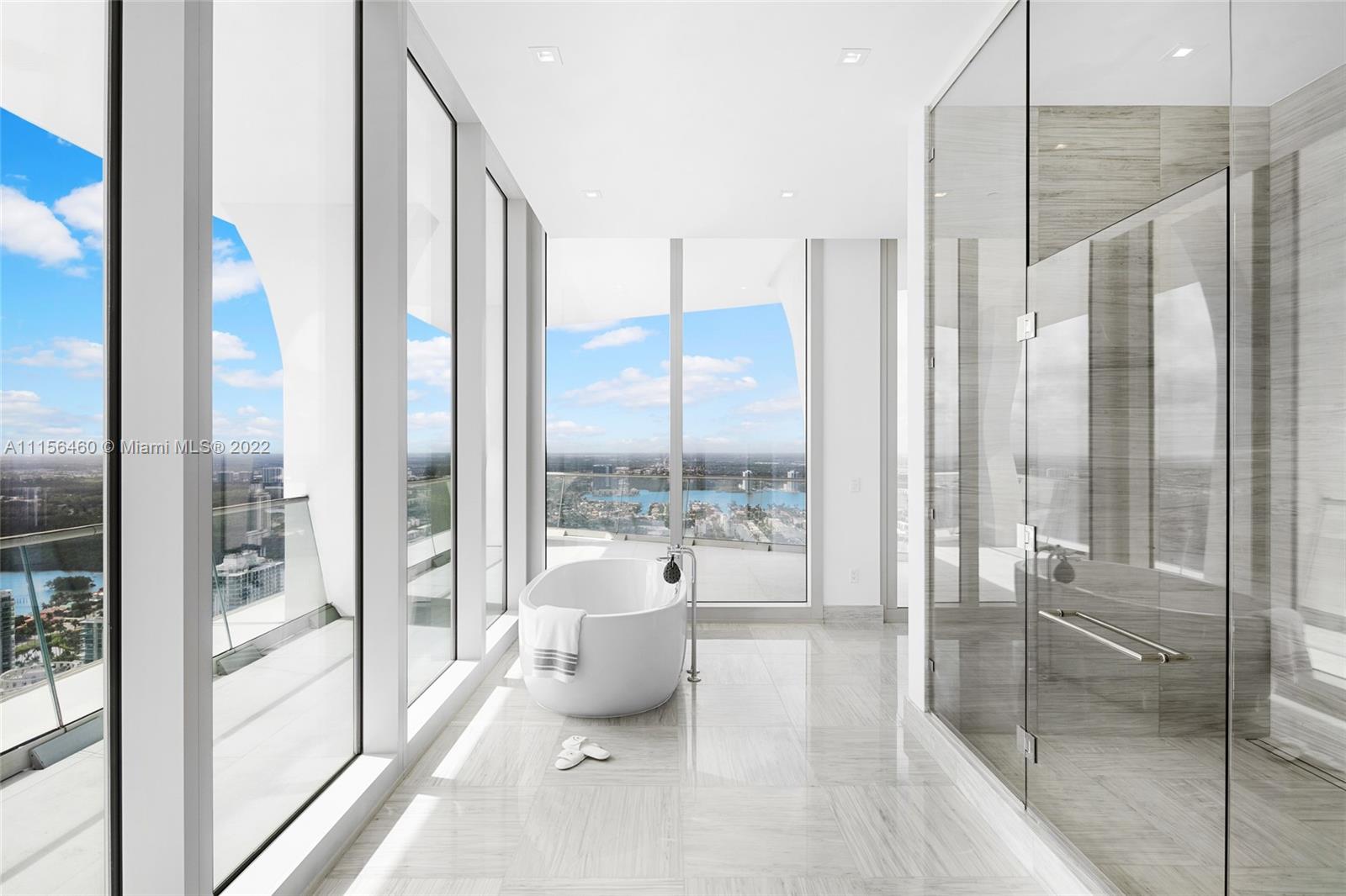 JADE SIGNATURE CONDO - Residential