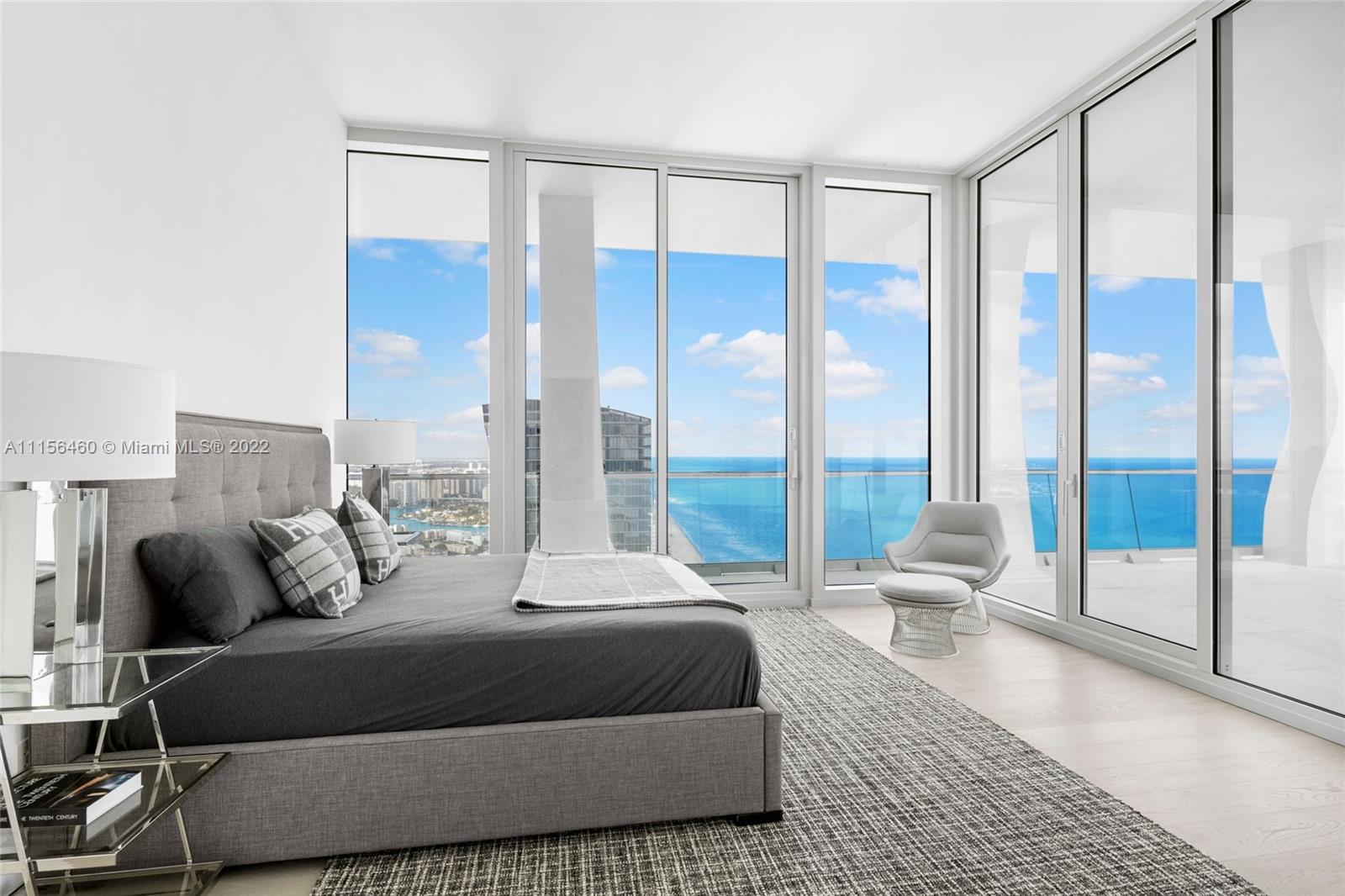 JADE SIGNATURE CONDO - Residential