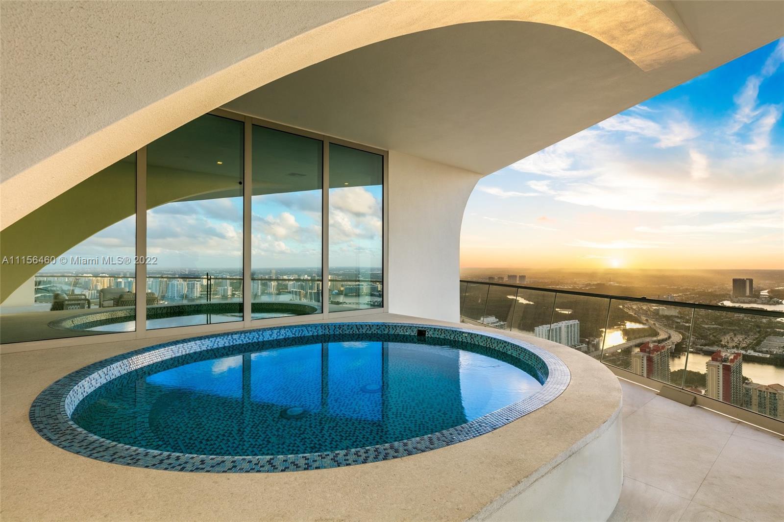 JADE SIGNATURE CONDO - Residential