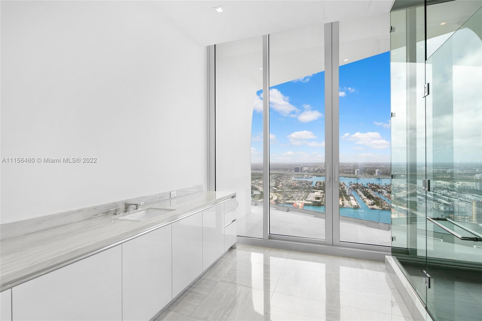 JADE SIGNATURE CONDO - Residential