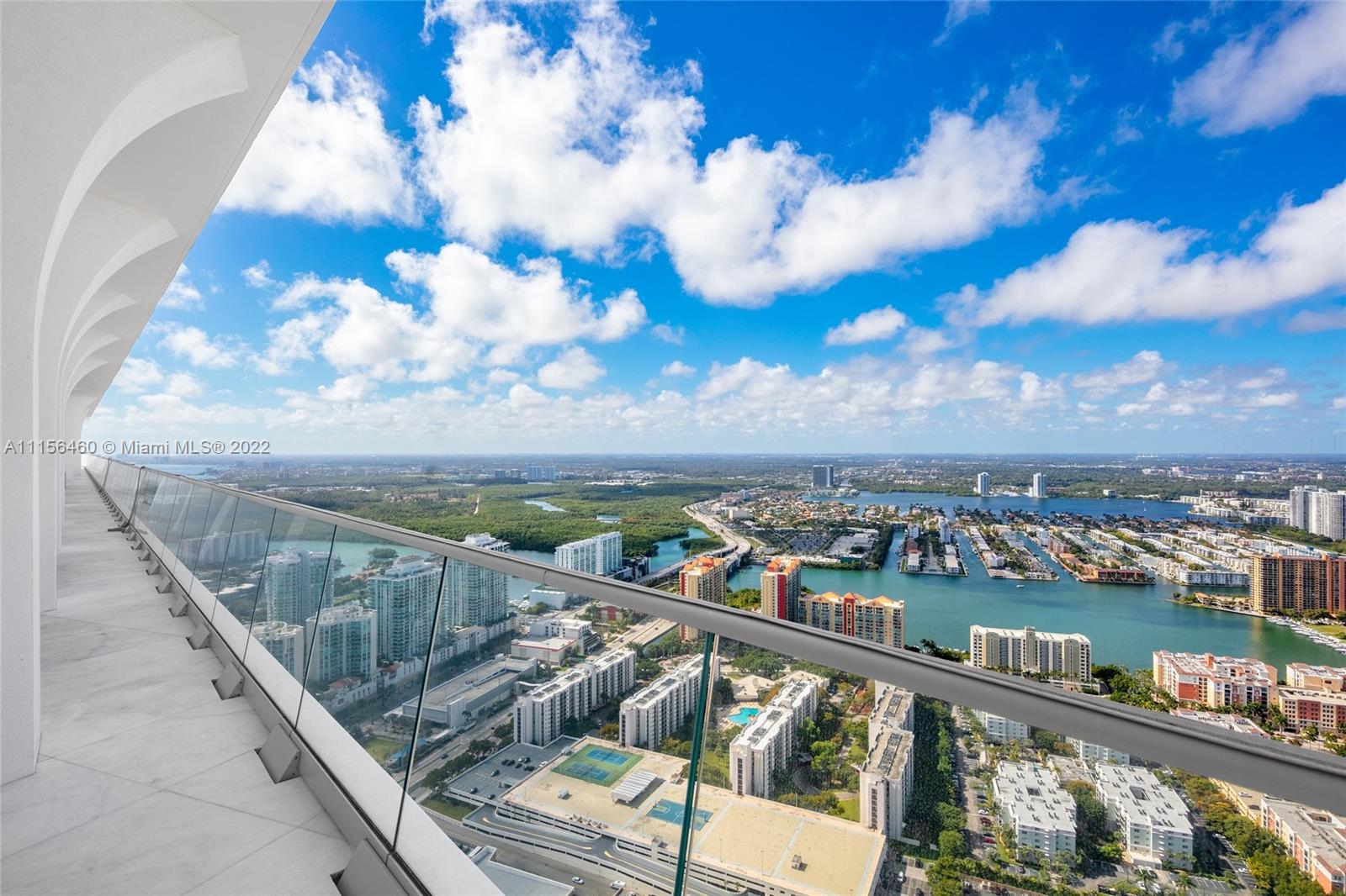 JADE SIGNATURE CONDO - Residential