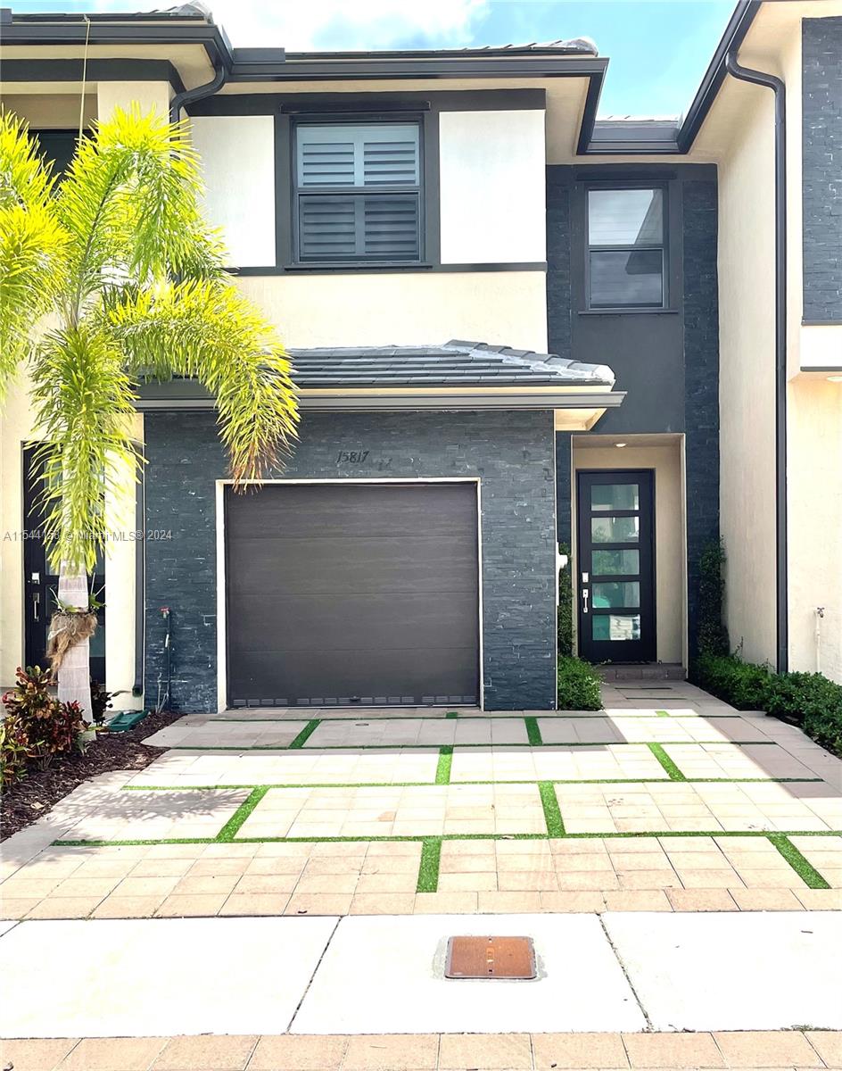COMPLETELY REMODELED TOWNHOUSE AT THE PRESTIGIOUS SATORI COMMUNITY IN MIAMI LAKES. 3 BEDROOMS AND 2.5 BATHS. A SPACIOUS FIRST FLOOR WITH A GLAMOROUS ISLAND WITH QUARTS COUNTERTOP. NO CARPET ON THE SECOND FLOOR. READY TO MOVE IN.
