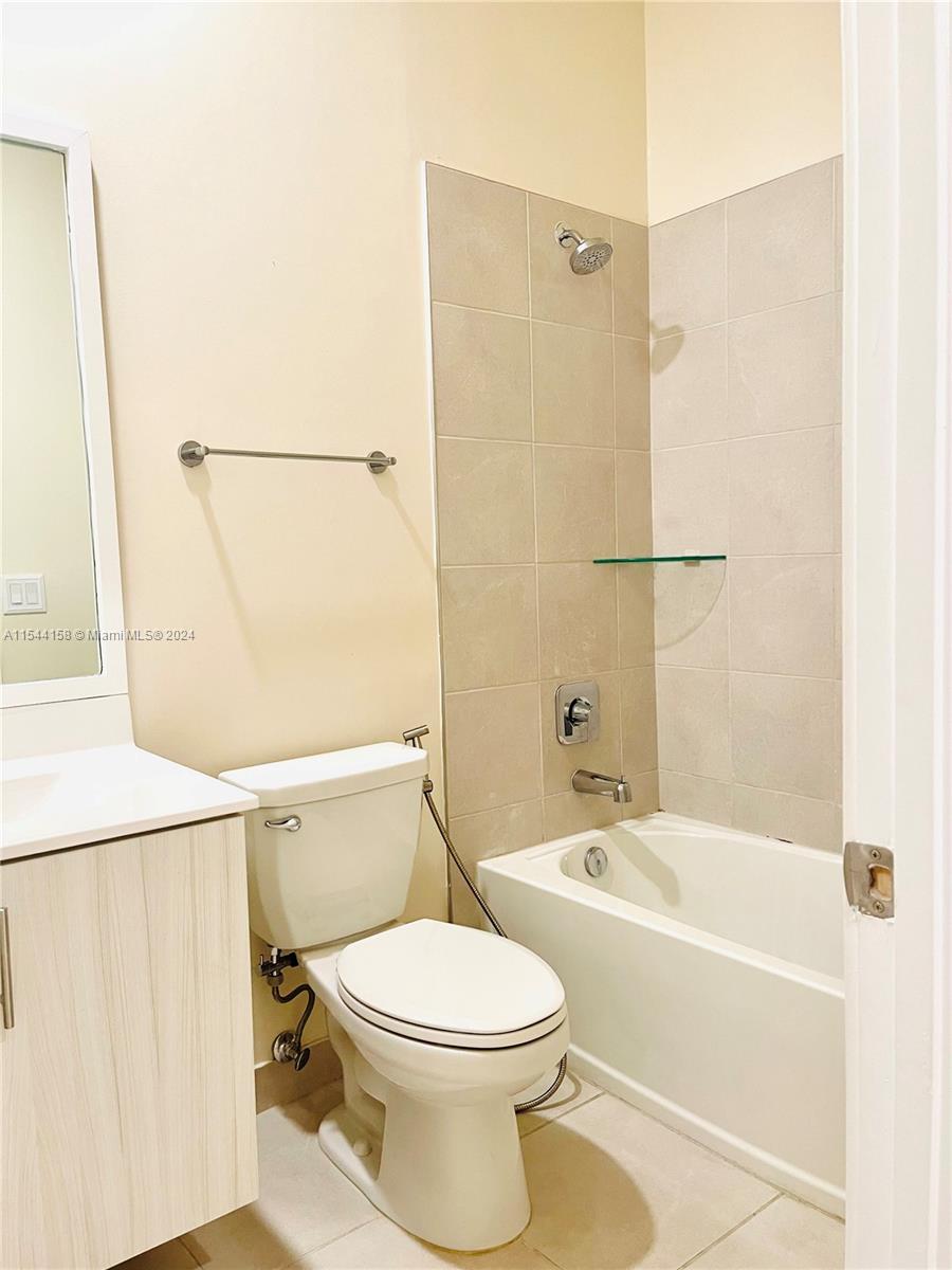 DUNNWOODY LAKE - Residential Lease
