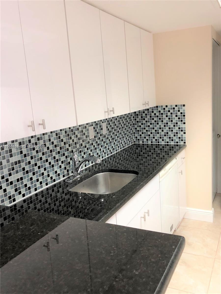 PINEBROOKE CONDO N - Residential