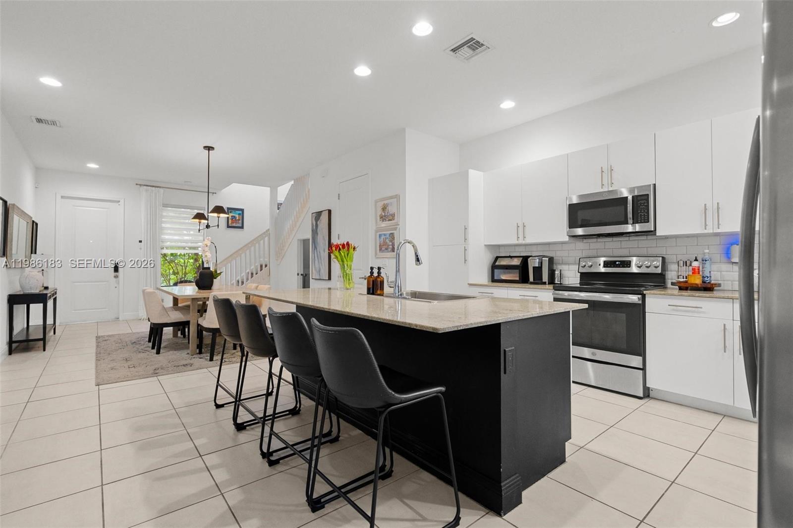 CT INDUSTRIAL PLAT - Residential Lease