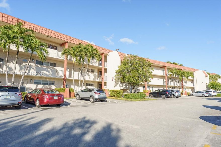 Welcome home to this lovely 2 bed/2 bath in the sought-after Hollybrook Golf & Tennis Club, a 55+ gated community in the heart of Pembroke Pines. This unit is located on the third floor positioning you to enjoy views of the mini-golf course from your private patio. The Hollybrook community has amazing amenities which include a restaurant, theater, BBQ areas, a mini-golf course, tennis courts, fitness facility, 24-hour guard, heated pool, courtesy bus, and lots more. The laundry facilities on each floor.  The recreation lease fee is paid in full. Residents have a premier location with easy access to shopping, dining, hospitals & highways.  Property can be rented after 9 months of ownership.