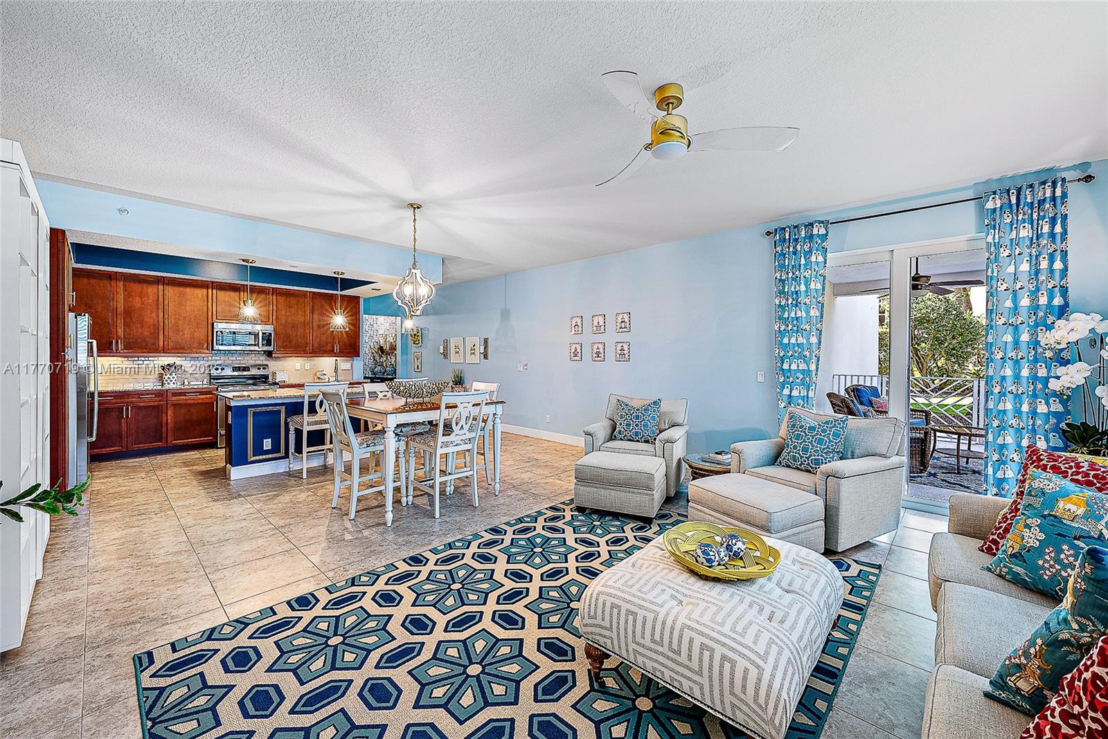 Bay Colony - Residential
