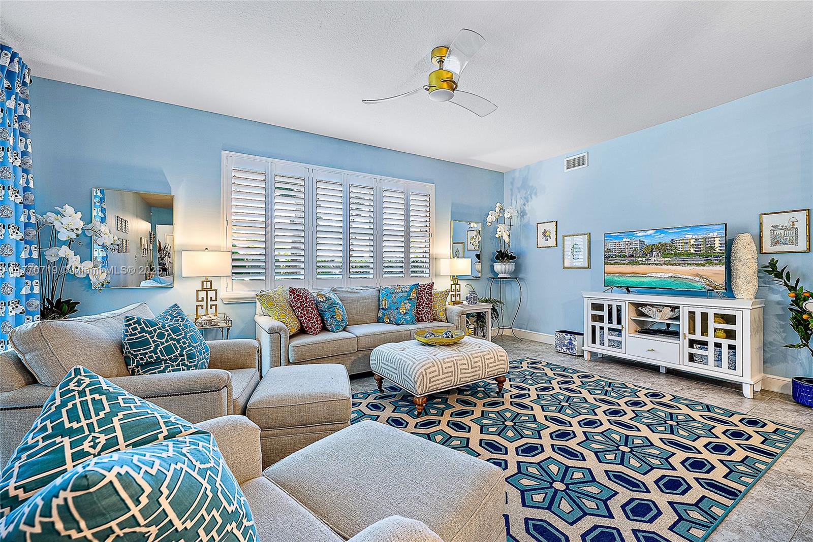 Bay Colony - Residential