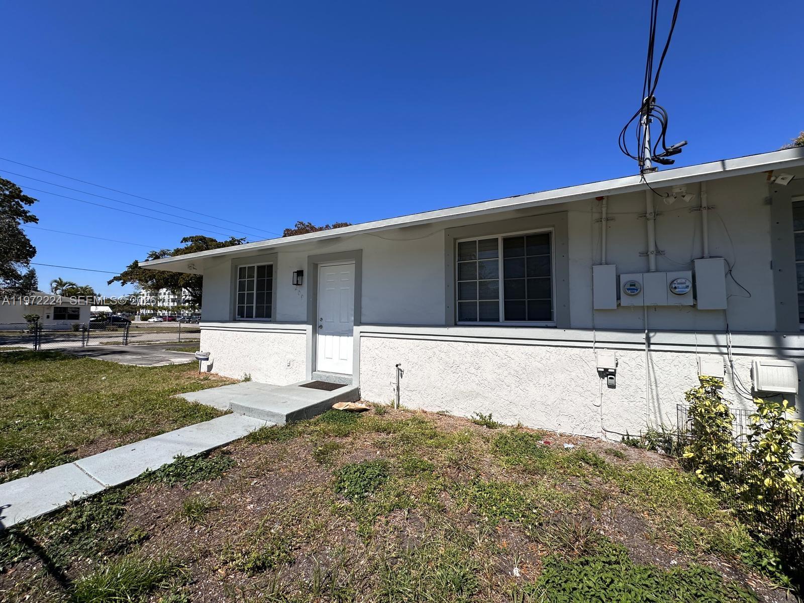 PYTHIAS PARK - Residential Lease