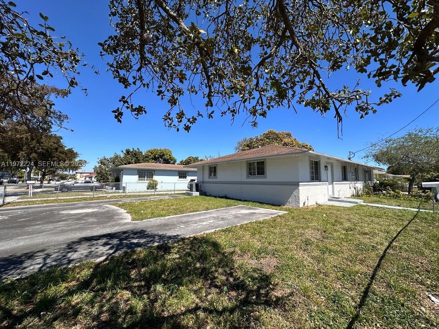 Beautiful 2 bedrooms, 2 baths , totally renovated, kitchen with granite counter tops, stainless steel appliances, full size washer & dryer, tile floor in living and kitchen and wood in bedrooms, 2+ parking spaces, vacant ready to move-in.