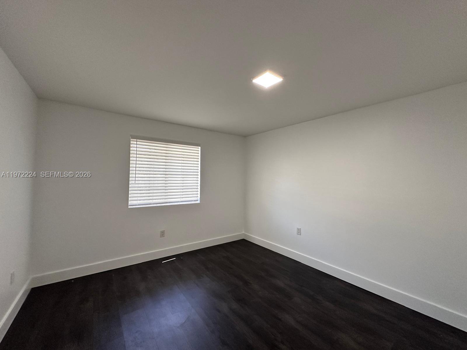 PYTHIAS PARK - Residential Lease