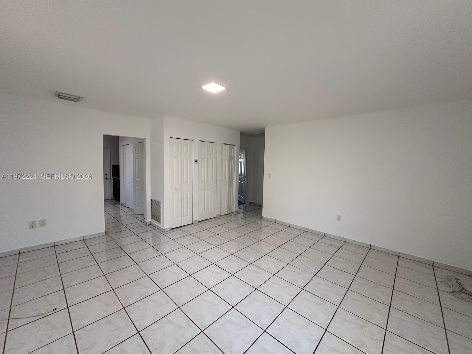 PYTHIAS PARK - Residential Lease