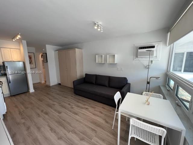 FRENCH LEAVE WEST CONDO - Residential Lease
