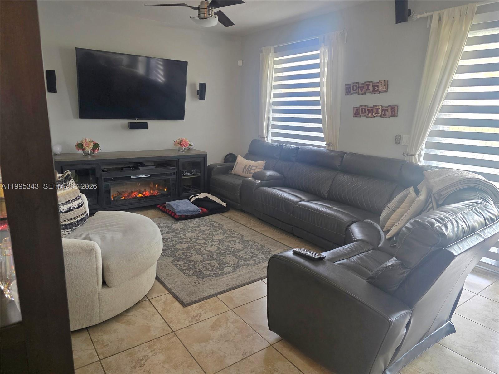 SILVER PALM EAST SEC TWO - Residential