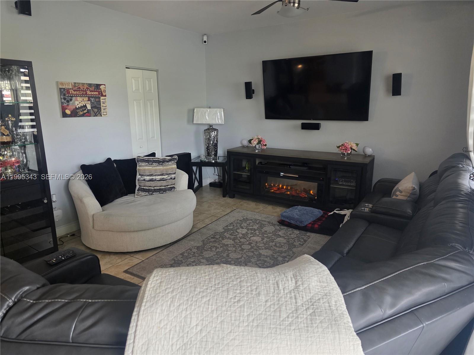 SILVER PALM EAST SEC TWO - Residential