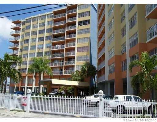 very nice apartment in the heart of north Miami .CLOSE TO EVERITHING ONLY 10 MIN TO BEACH ACCESS