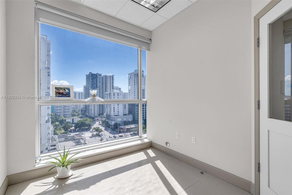 Photo of 175 SW 7th St #1212, Miami, FL 33130 (MLS # A11902334)