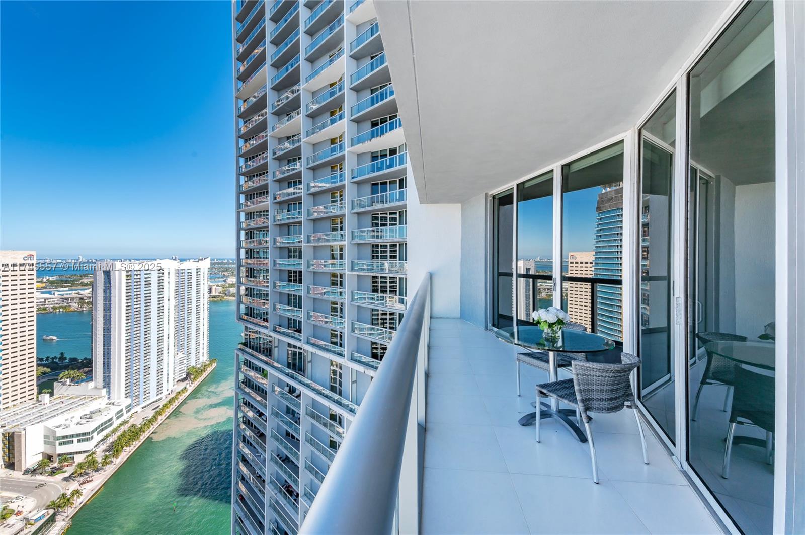 Rental Property at 475 Brickell Ave 4514, Miami, Broward County, Florida - Bedrooms: 1 
Bathrooms: 1  - $4,000 MO.