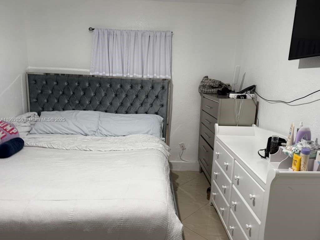 NEW SO MIAMI HEIGHTS SEC - Residential