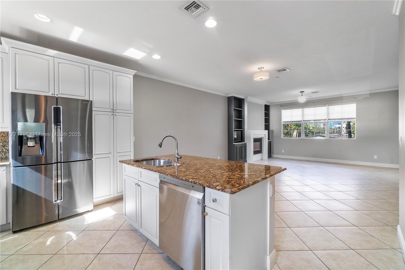 407 SE 13th St