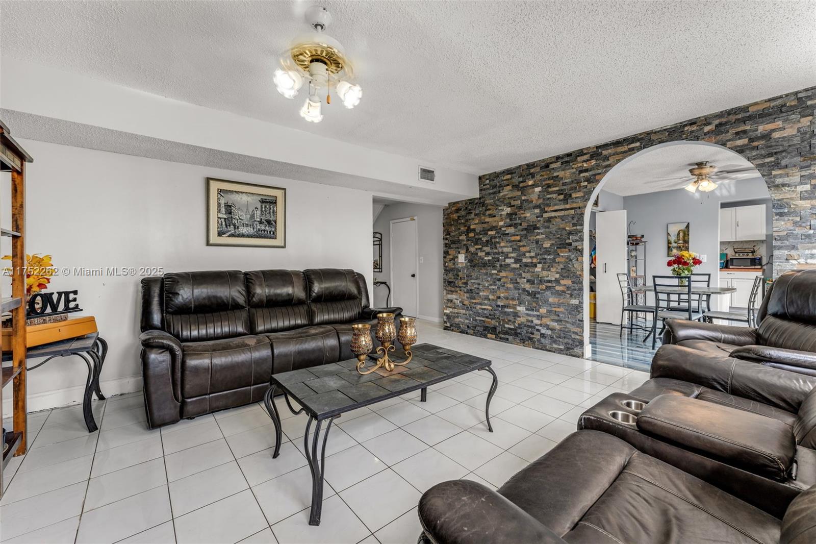 CUTLER LANDINGS REPLT - Residential