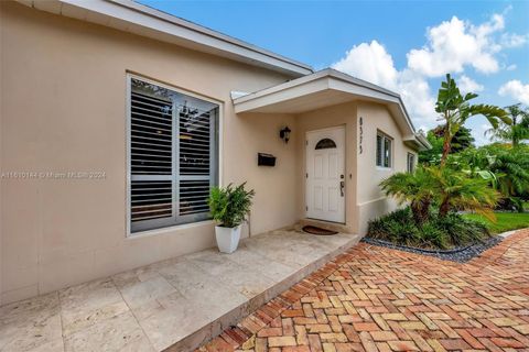 A home in Pinecrest