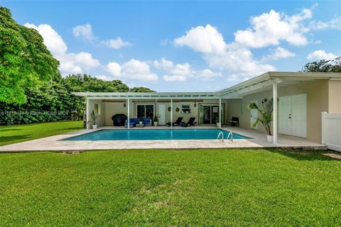 A home in Pinecrest