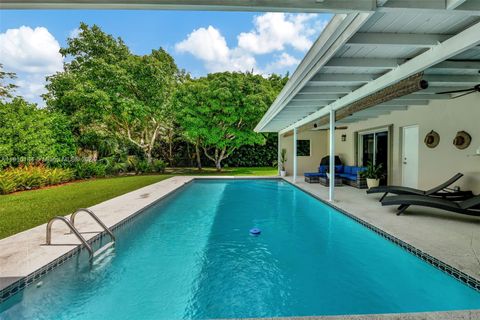 A home in Pinecrest