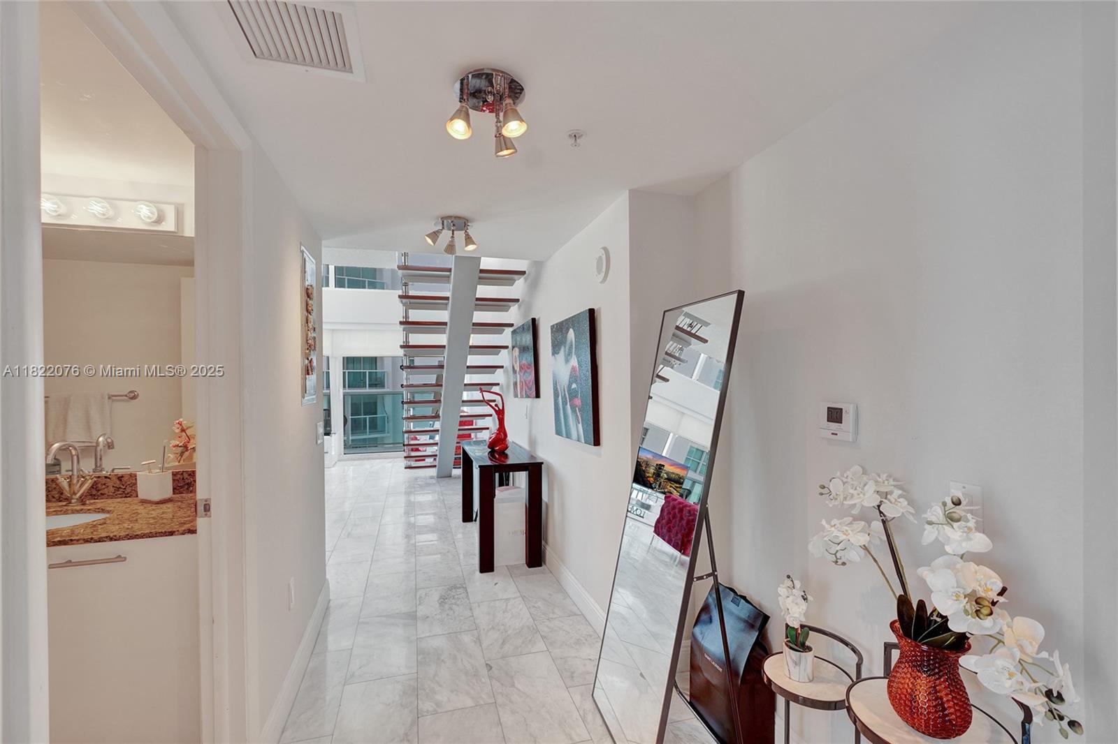 41 SE 5th St 1317