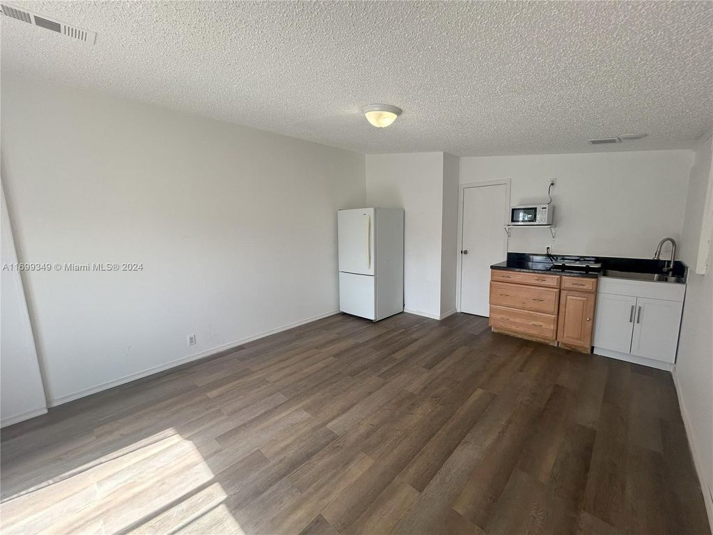 Photo of 10467 S 228th Ln #B, Boca Raton, FL 33428 (MLS # A11699349)