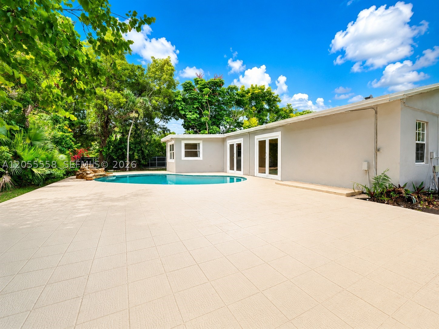 15831 Palmetto Club Dr