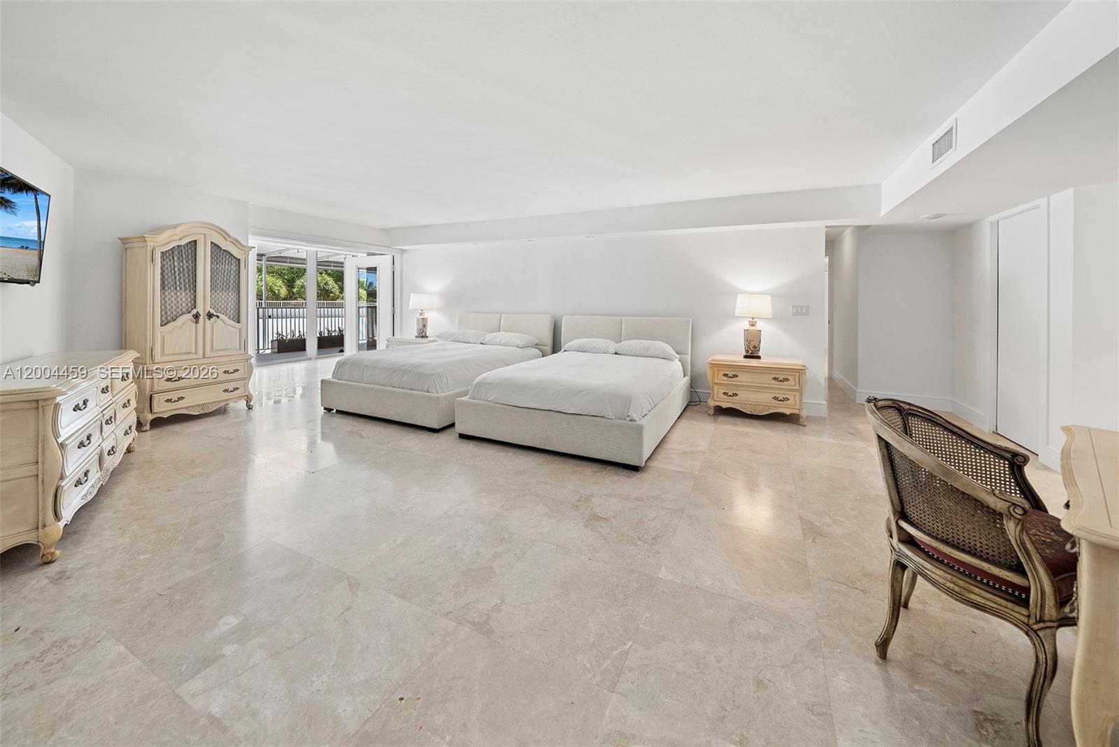 MAR-AZUL CONDO - Residential