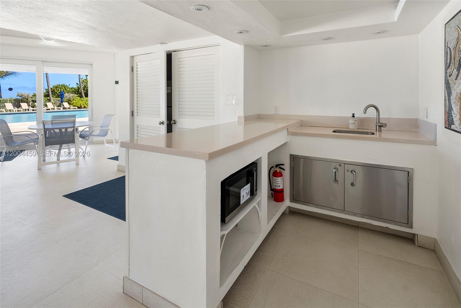 MAR-AZUL CONDO - Residential