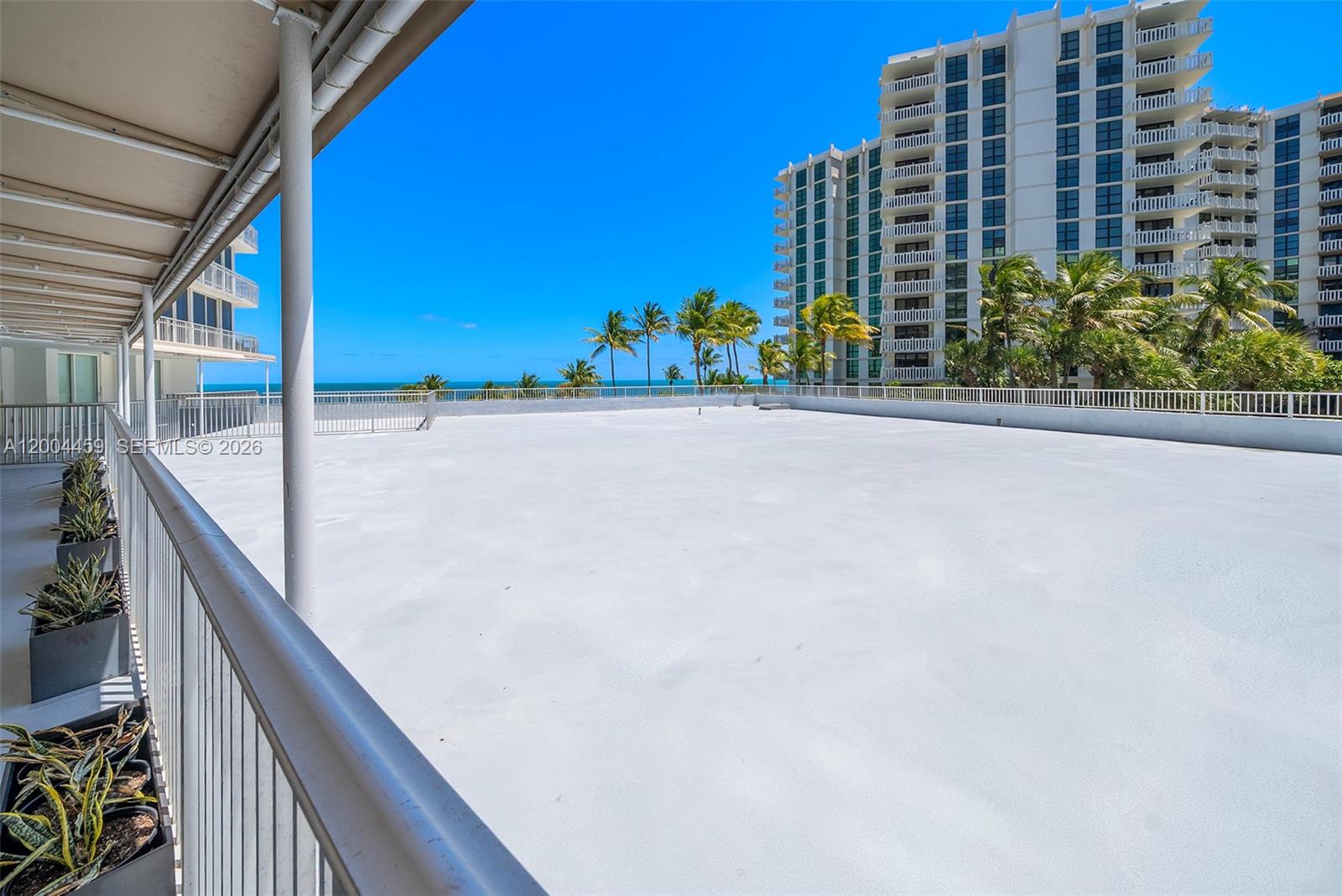 MAR-AZUL CONDO - Residential