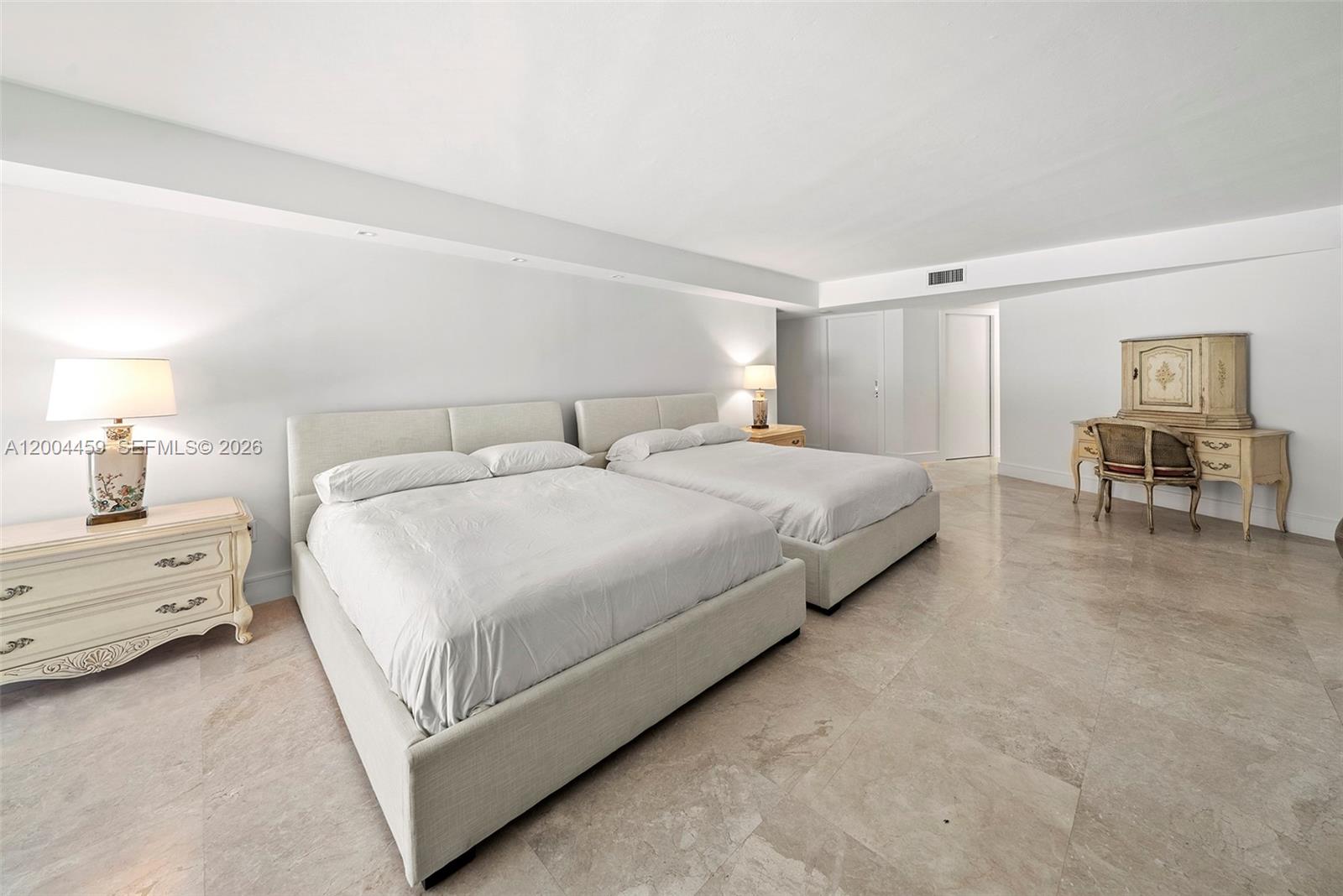 MAR-AZUL CONDO - Residential