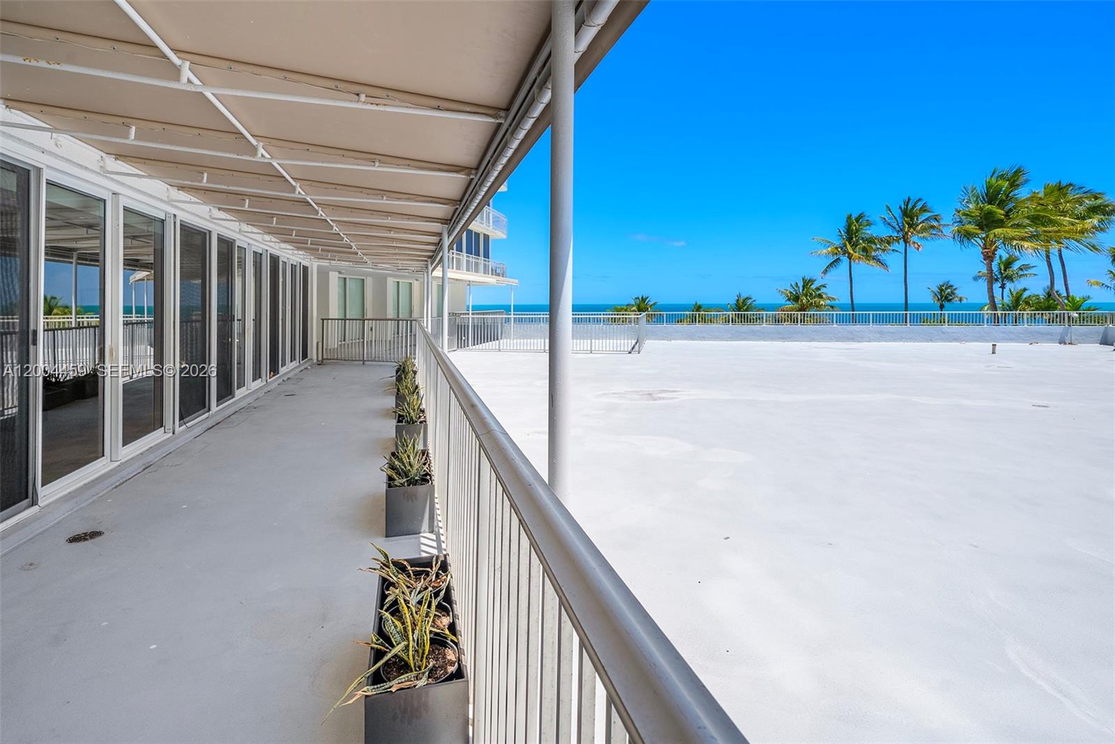 MAR-AZUL CONDO - Residential