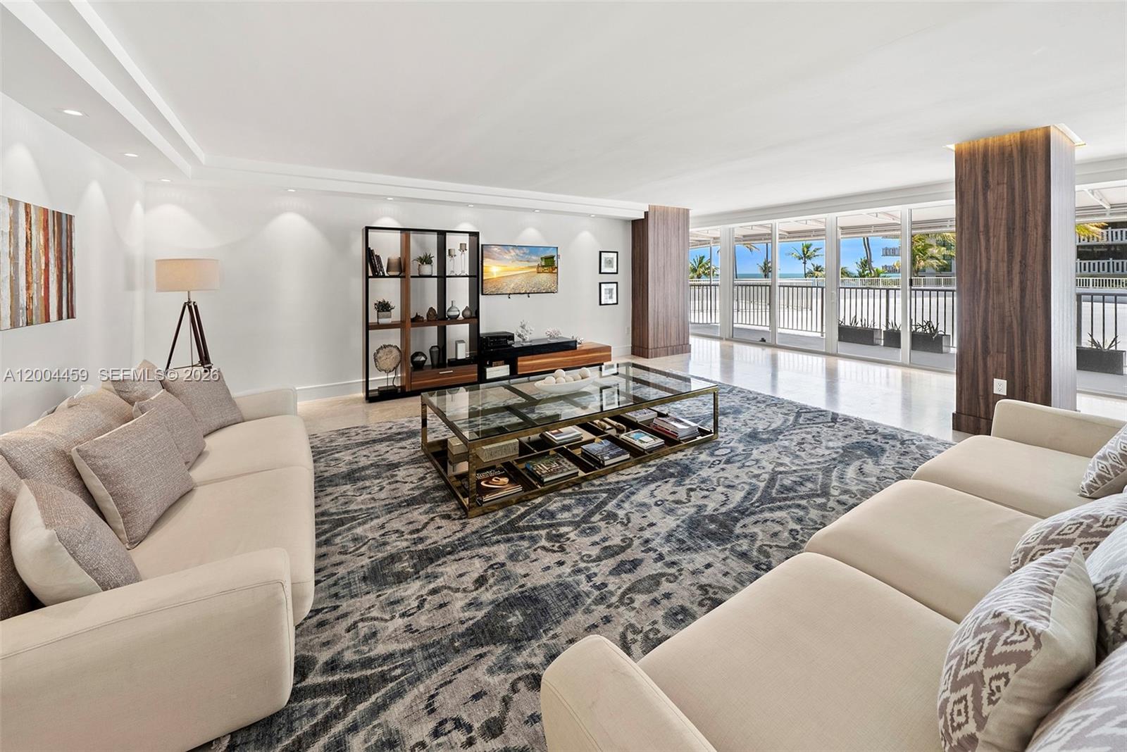 600 Grapetree Dr 3BS