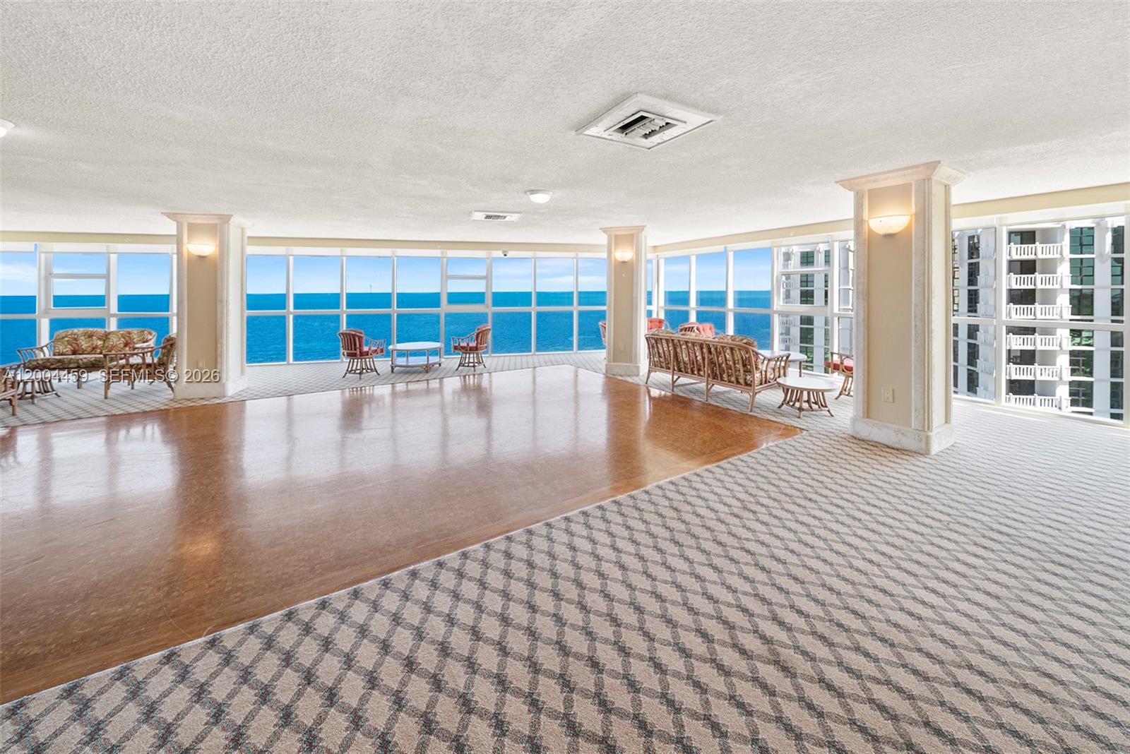 MAR-AZUL CONDO - Residential