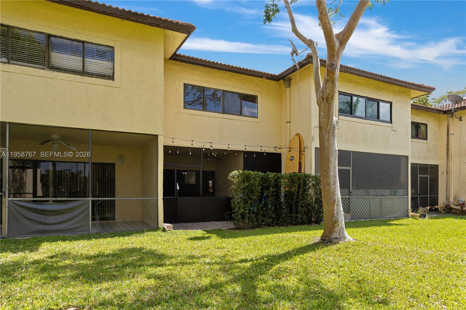 SPRINGTREE LAKES - Residential