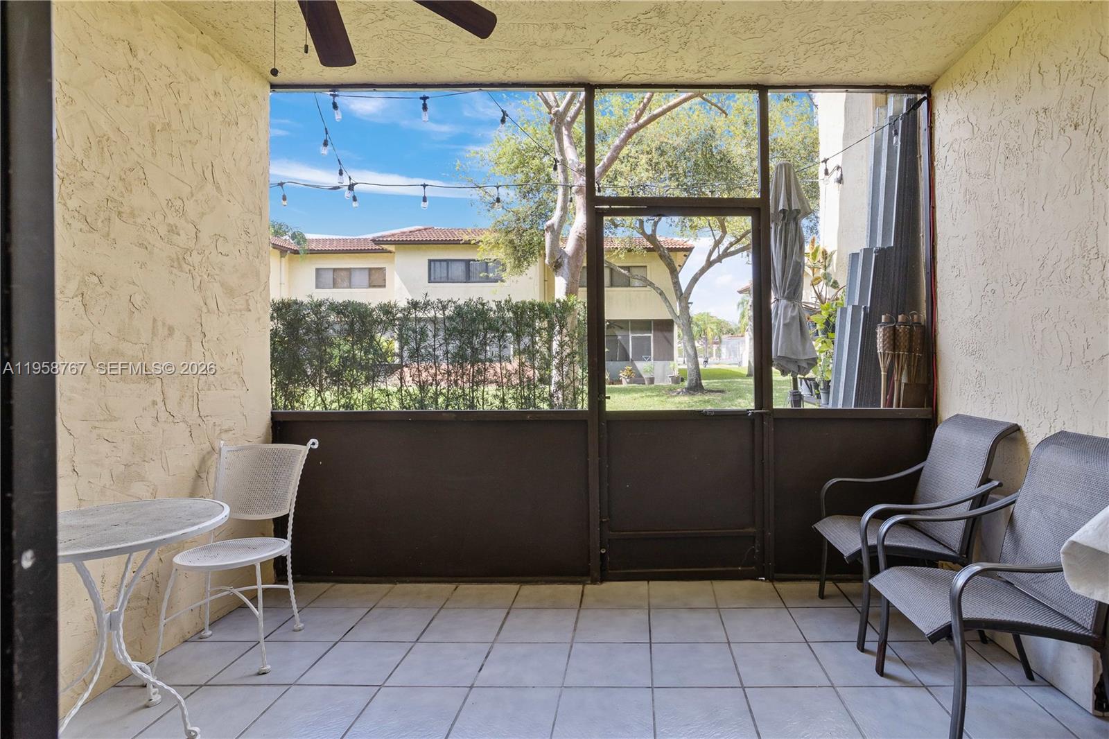 SPRINGTREE LAKES - Residential