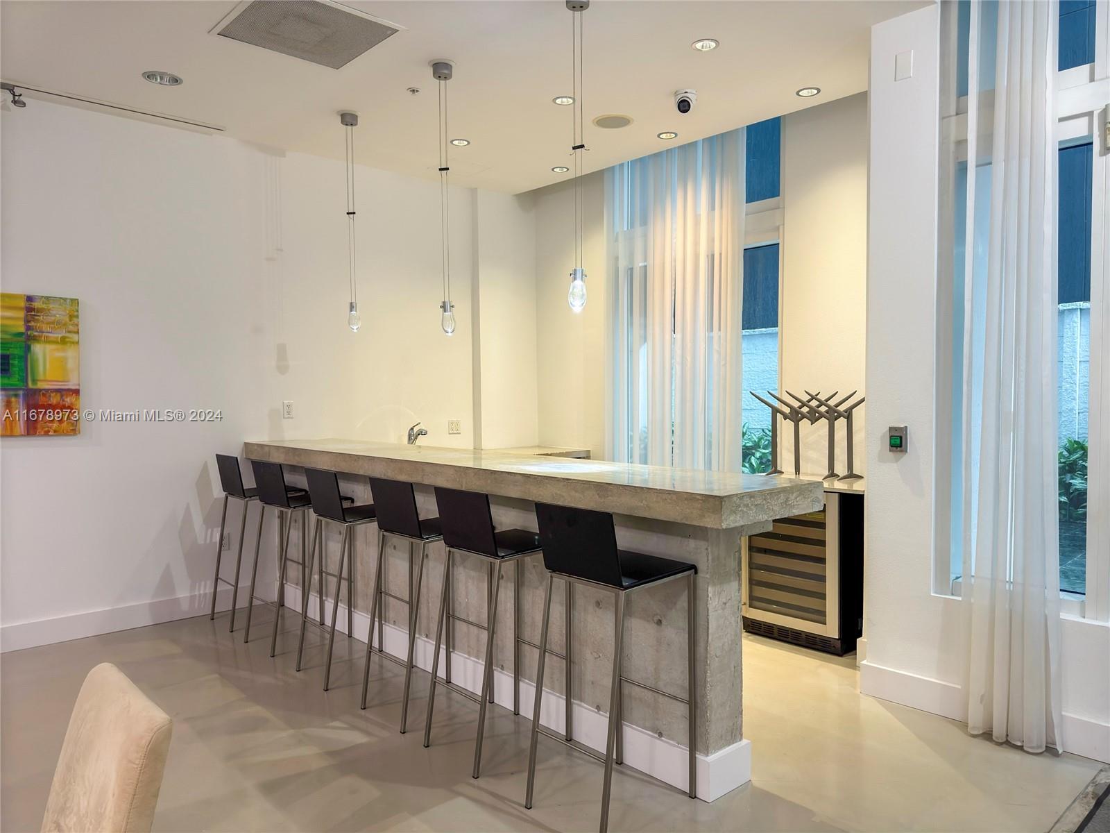 THE LOFT DOWNTOWN CONDO - Residential Lease