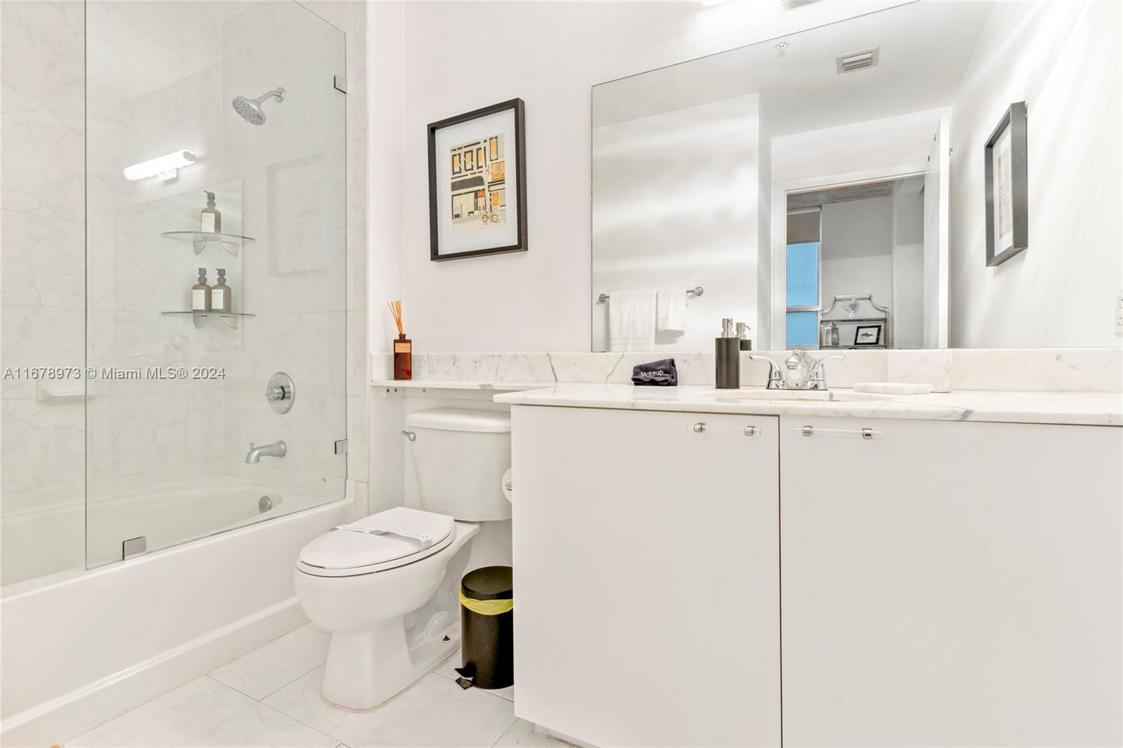 THE LOFT DOWNTOWN CONDO - Residential Lease