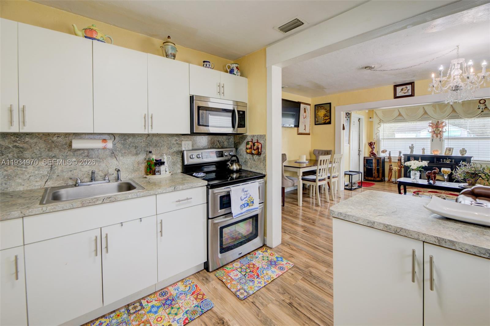 FLORAL PARK - Residential